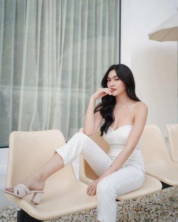 长腿细腰身材火辣!泰国网红模特Baifern美图赏!