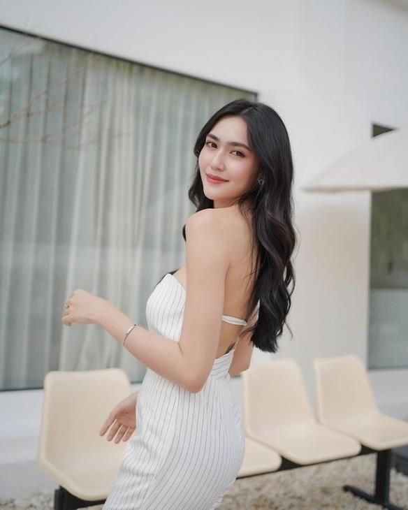 长腿细腰身材火辣!泰国网红模特Baifern美图赏!