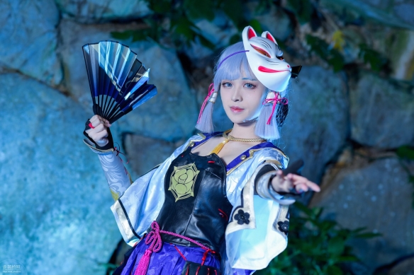 《原神》“神里绫华”美女COS图赏：肤白貌美的白鹭公主