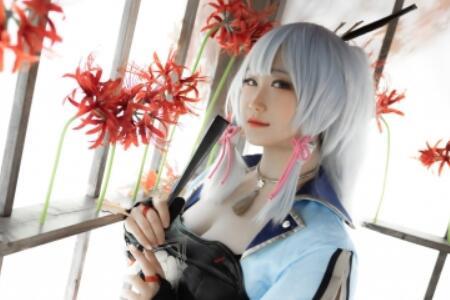 《原神》“神里绫华”美女COS图赏：肤白貌美的白鹭公主