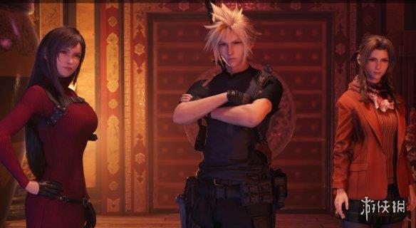 《最终幻想7：重制版》克劳德cos生化危机2里昂MOD