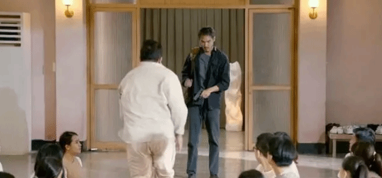 陈桂林附身？美国男子对牧师开枪但是枪卡壳：上帝让我这么做