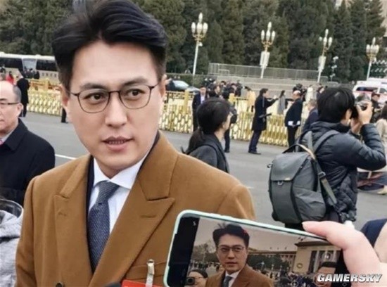 年轻人为情所困？假“靳东”依然在批量制造老年人爱情
