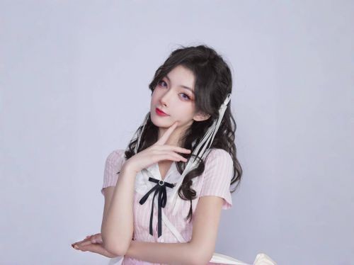 薛之谦现场夸长得漂亮的女生 竟是《美女，应接不暇》的女主！