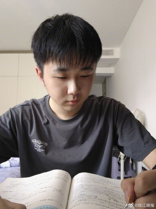 未来可期!男生苦学7年从中职上岸浙大研究生