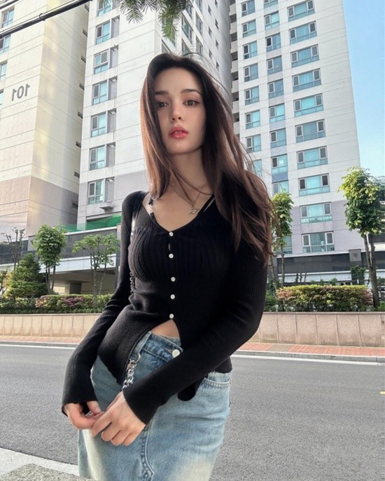 俄罗斯超美人妻模特嫁入韩国 30岁依然绝佳少女感