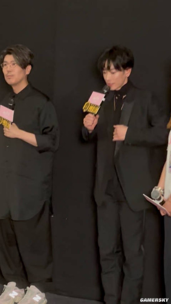 佐藤健《四月女友》首映礼大秀中文 开口就是宝子们