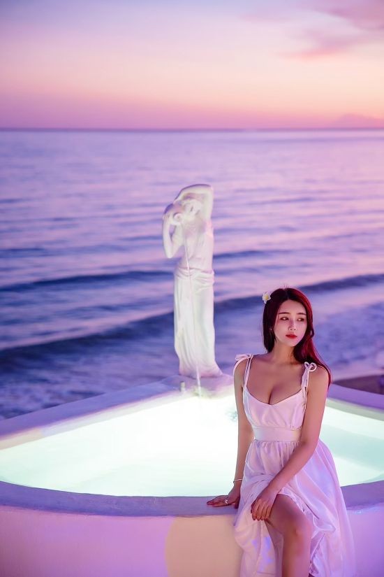《美女，应接不暇》制作人谈游戏的创意与突破