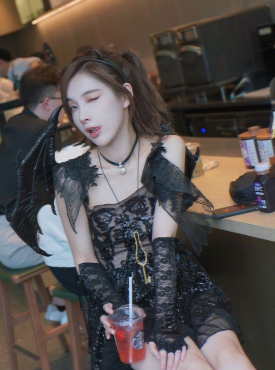《美女，应接不暇》制作人谈游戏的创意与突破
