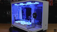 国外厂商打造水冷版PS5：体型直接变电脑主机！