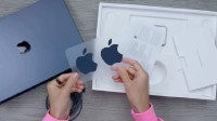 为了环保！新款iPad包装内不再包含贴纸