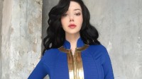 COSPLAY图赏：俄妹COS《辐射》系列女角色 蓝色紧身衣难掩好身材