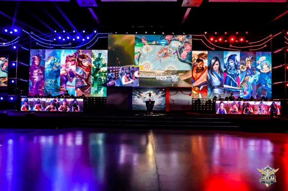 荣耀登峰，《英魂之刃》双端赛事福州线下圆满封王！